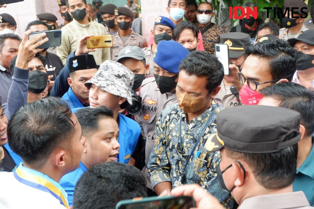 Sopir Truk dan Mahasiswa Demo Pertamina, Tuntut Ketersediaan Solar