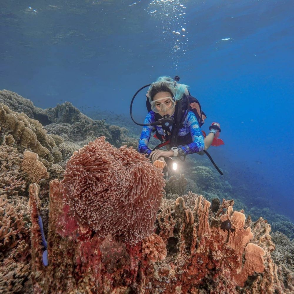 Cerita Seru Diving Marischka Prudence di Kedalaman Laut Indonesia 