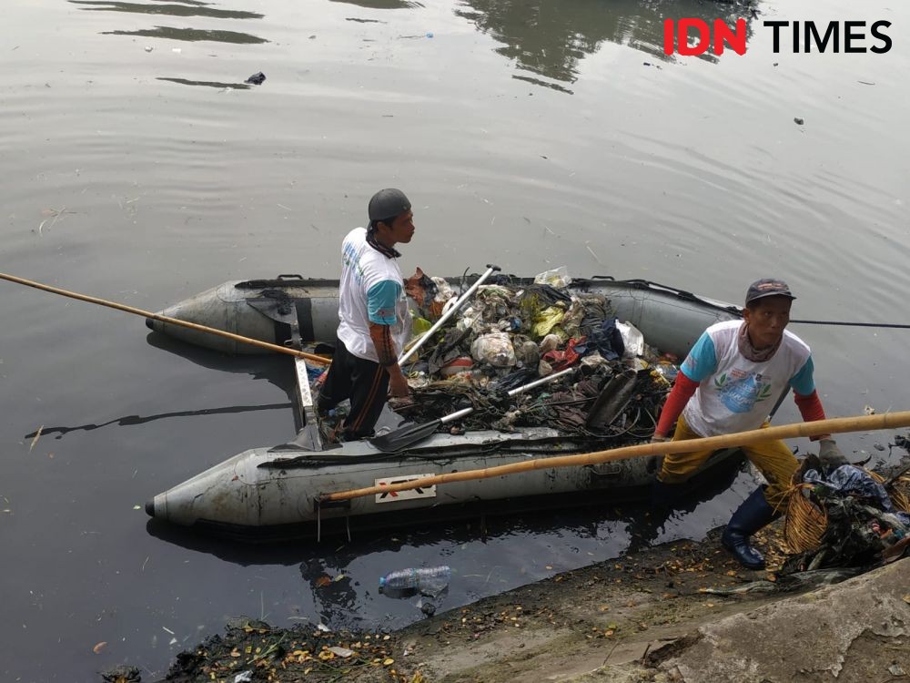 Sungai Paling Kotor di Surabaya Dibersihkan, Ini Hasilnya