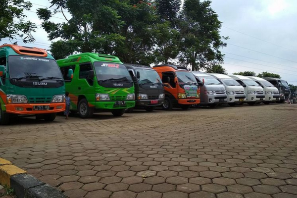 5 Tempat Sewa Elf di Surabaya, di Bawah Rp1,7 Juta Sehari
