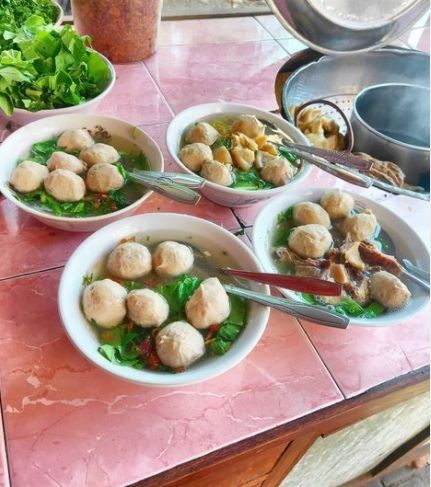 9 Rekomendasi Bakso Enak di Semarang, Bikin Nagih Harga Mulai Rp14.000