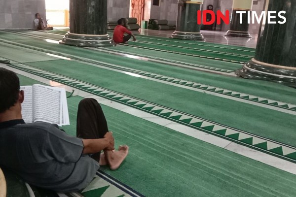 Situasi Sudah Normal, Para Takmir Masjid Semarang Diminta Gelar Karpet Lagi