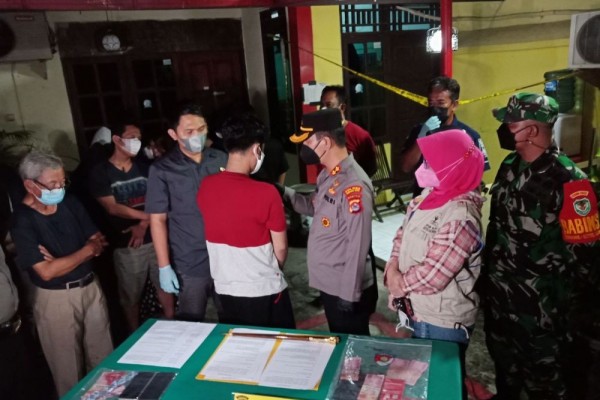 Seorang Suami di Serang Tega Jual Istri ke Hidung Belang