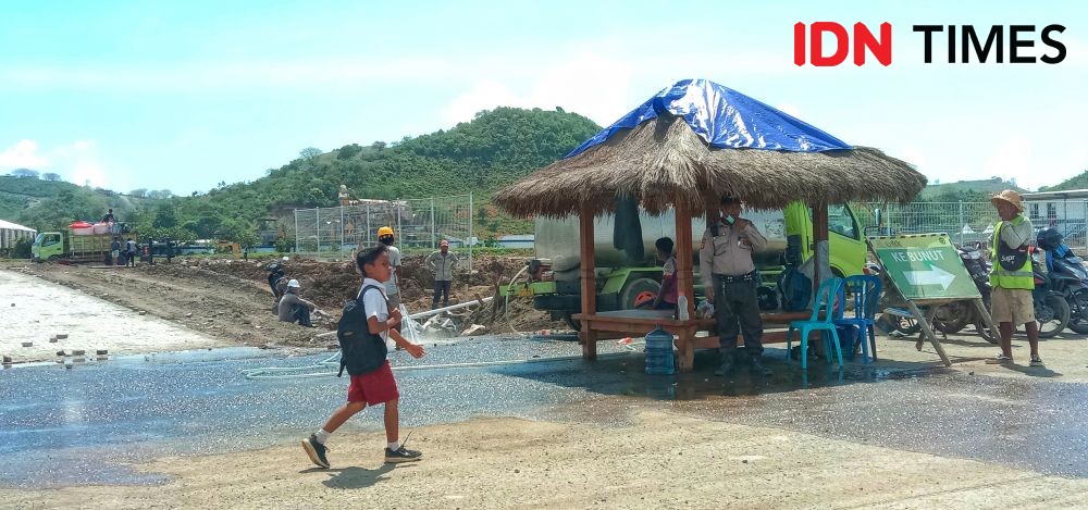 Semua Bergembira di Lahan Sengketa Mandalika, Kecuali Amak Bengkok DKK