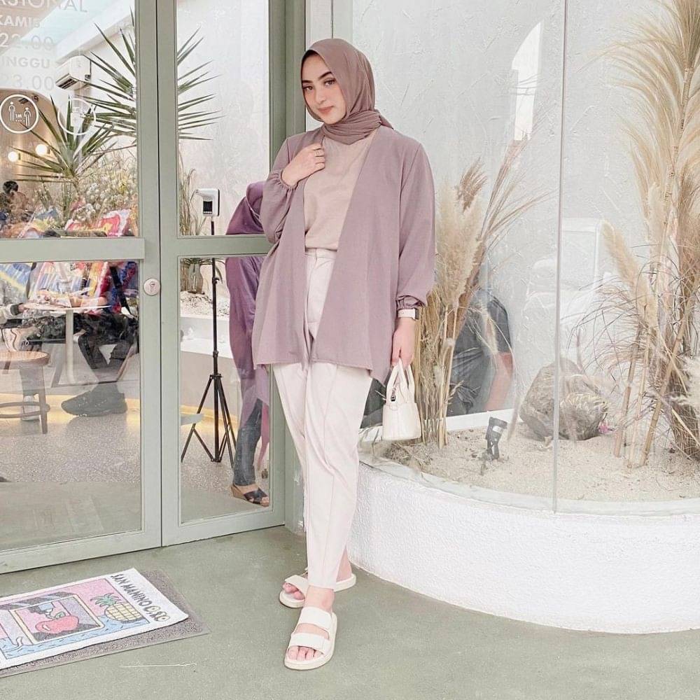 12 OOTD Dinan Nurfajrina Salmanan, Sangat Trendi Dan Stylish