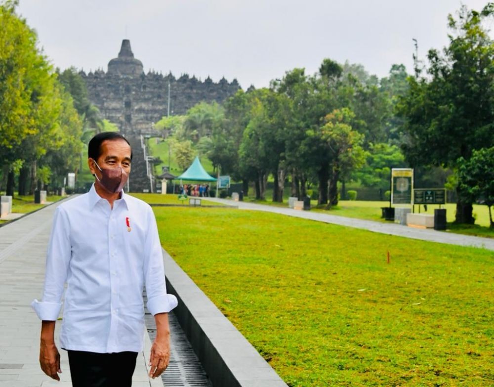 Jokowi Persilakan Warga Berlibur di Borobudur saat Libur Lebaran