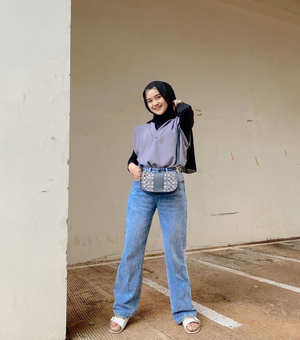 9 OOTD Alifhia Fitri, Referensi Tampil Trendi saat Bukber