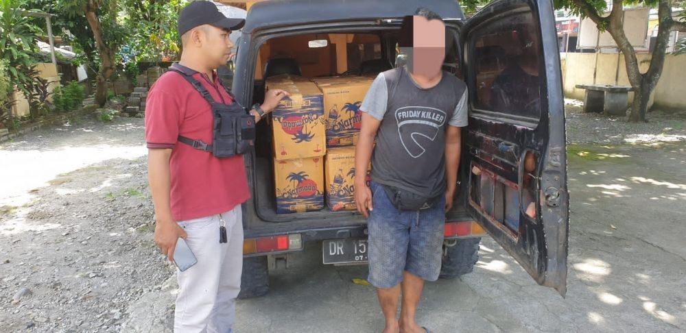 Jelang Ramadan, Polisi Sita 306 Liter Miras Tradisional di Lombok