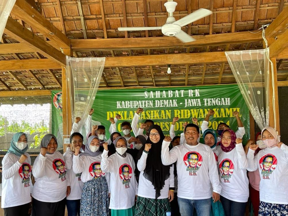 Ingin Dipermudah Akses Permodalan, Emak-emak di Demak Dukung Emil Maju di Pilpres 2024