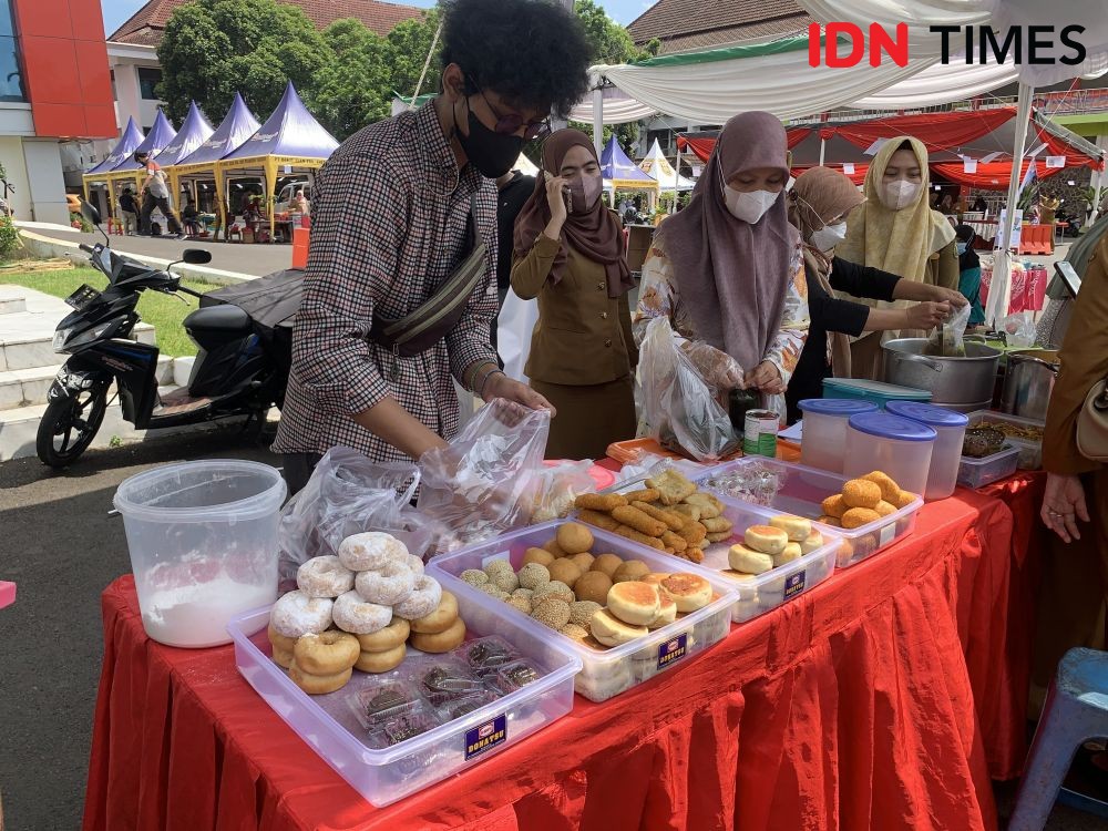 10 Kuliner Pilihan Sentra Takjil Halaman Pemkot Bandar Lampung