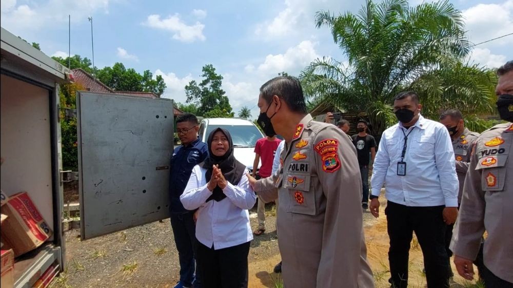 Kisah Kades dan Lansia di Mesuji Terharu Dikunjungi Kapolda Lampung
