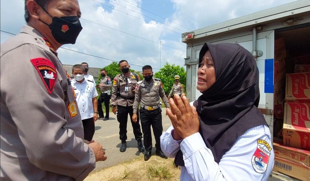 Kisah Kades dan Lansia di Mesuji Terharu Dikunjungi Kapolda Lampung