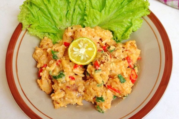 Resep Cumi Goreng Tepung Saus Telur Asin, Gurih dan Lumer!