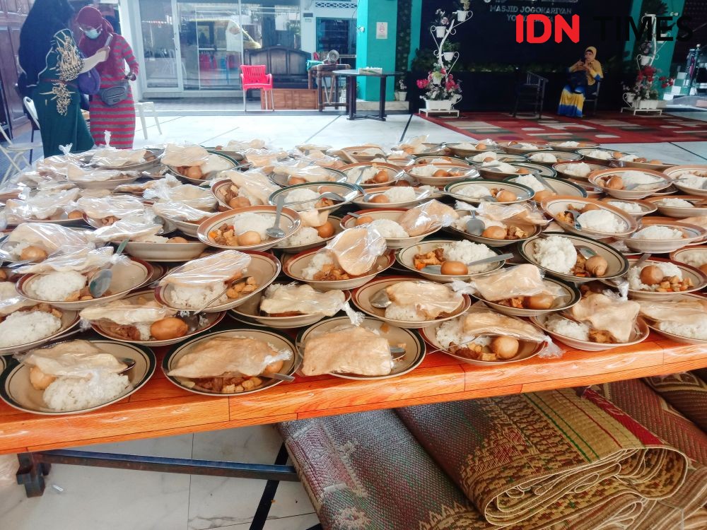 10 Potret Kampoeng Ramadan Jogokariyan, Tempat Berburu Takjil di Jogja