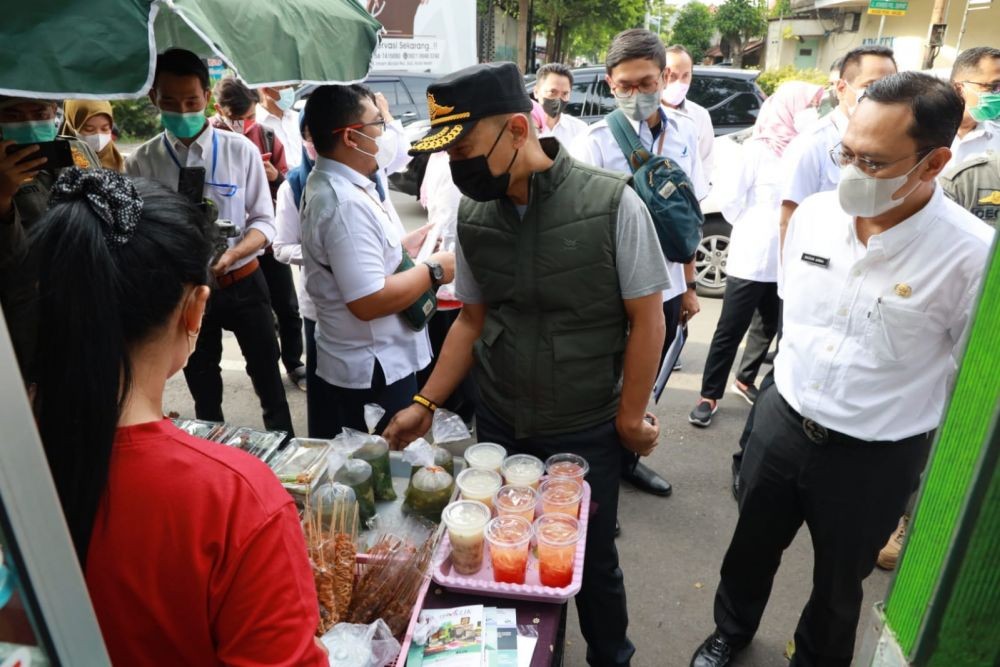 Sidak Makanan Takjil di Kota Kediri, Temukan Boraks di Jajanan