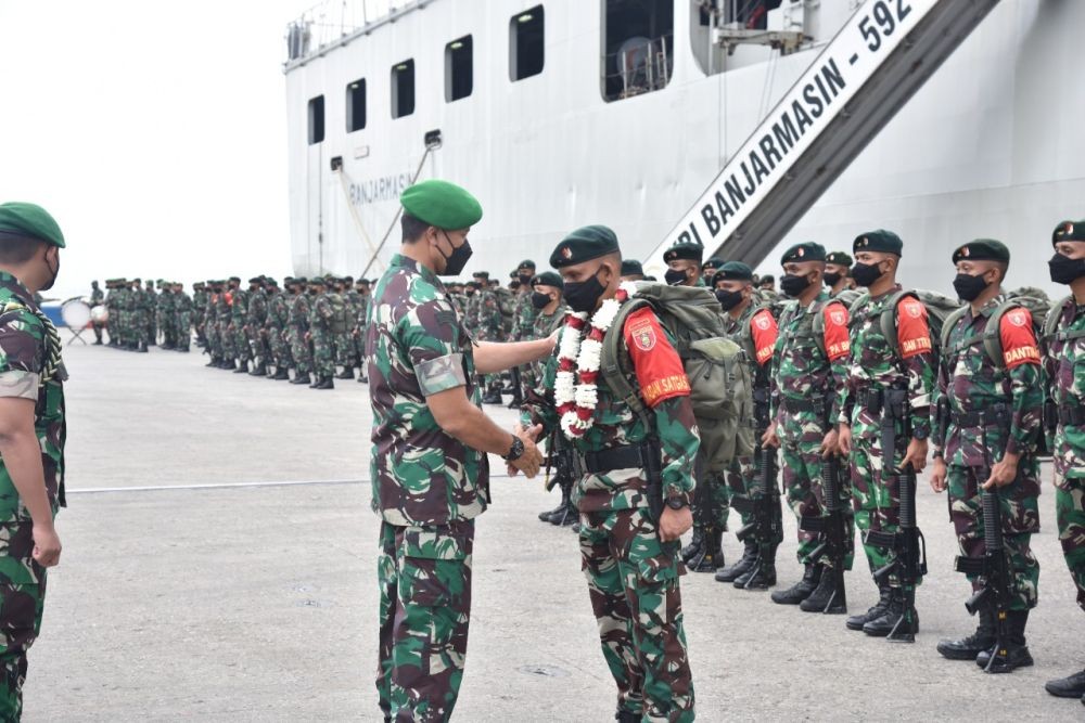 Prajurit Raider Raja Alam Tiba di Balikpapan setelah Bertugas di Papua