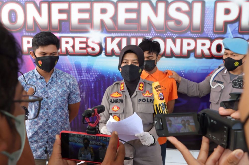 Polres Kulon Progo Tangkap 4 Pemuda dan Sita Belasan Sajam