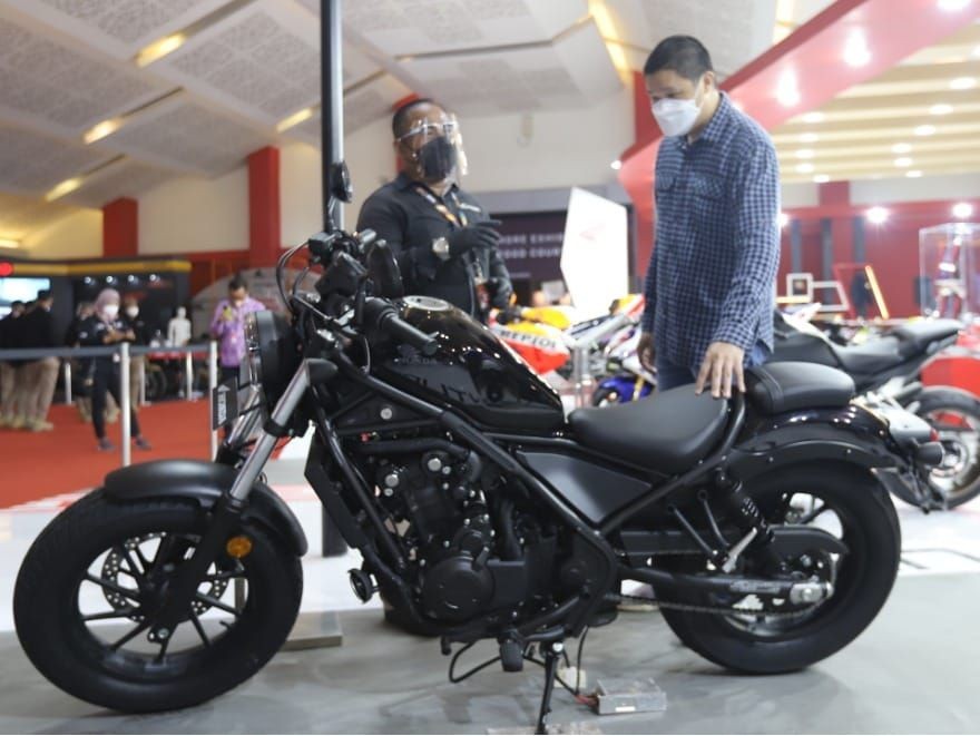 Duo Big Bike Andalan Honda Tampil Semakin Stylish dan Modern