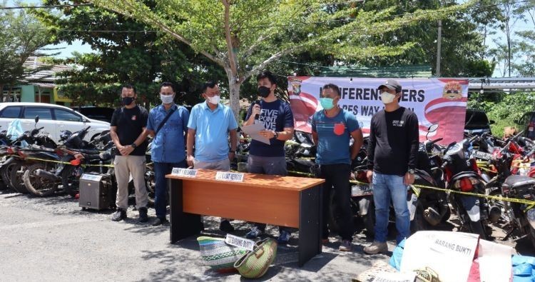 Polisi Gagal Tangkap Penjudi Sabung Ayam, tapi Sita 66 Unit Motor