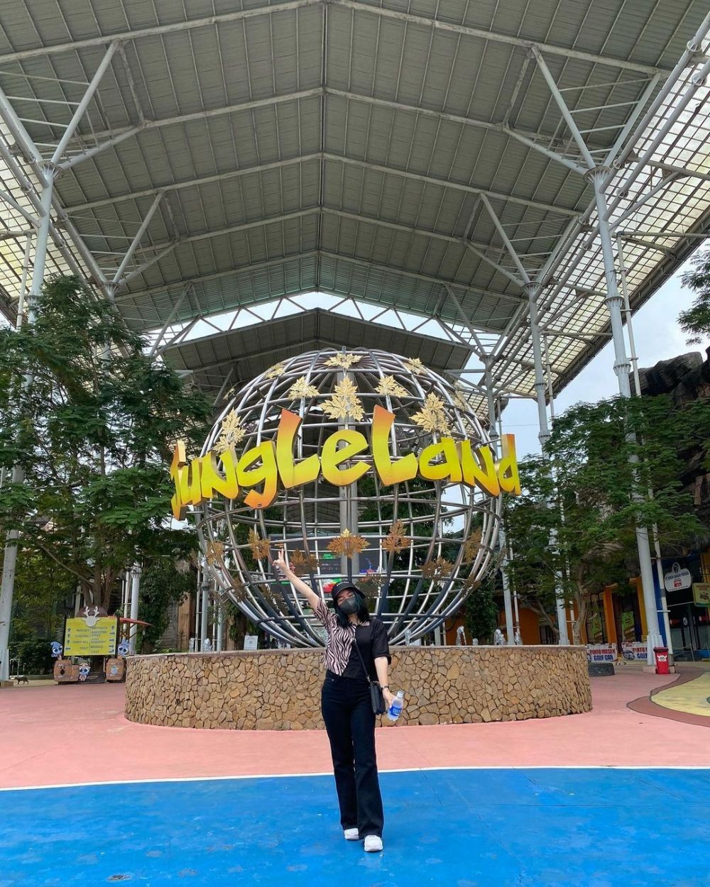 JungleLand Adventure Theme Park: Destinasi Wisata Seru di Bogor untuk Liburan Keluarga