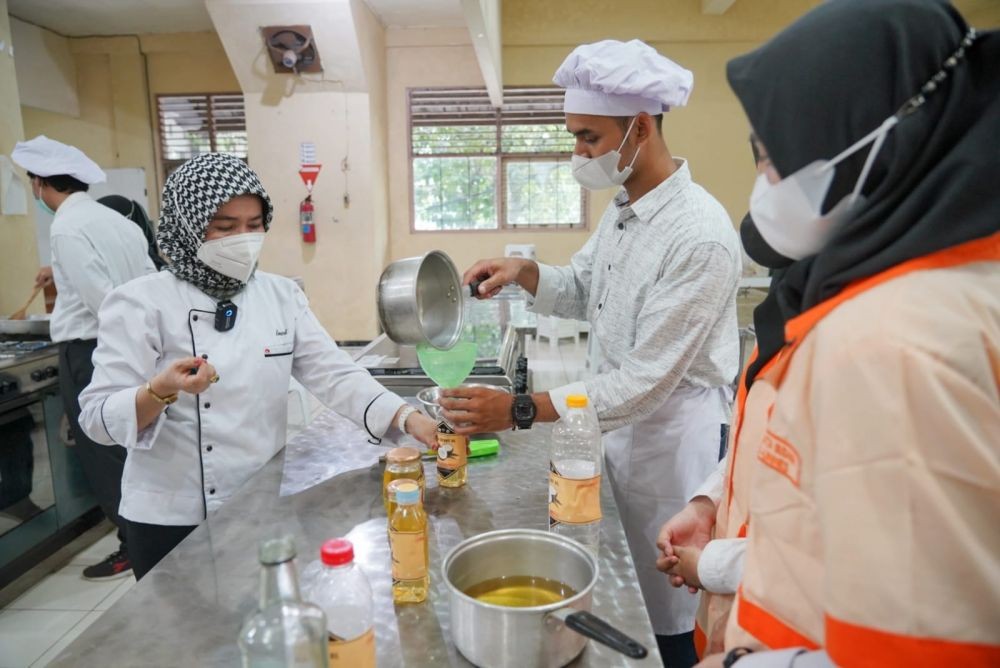 Cara Membuat Minyak Kelapa Gantikan Migor dari Sawit, Lebih Sehat