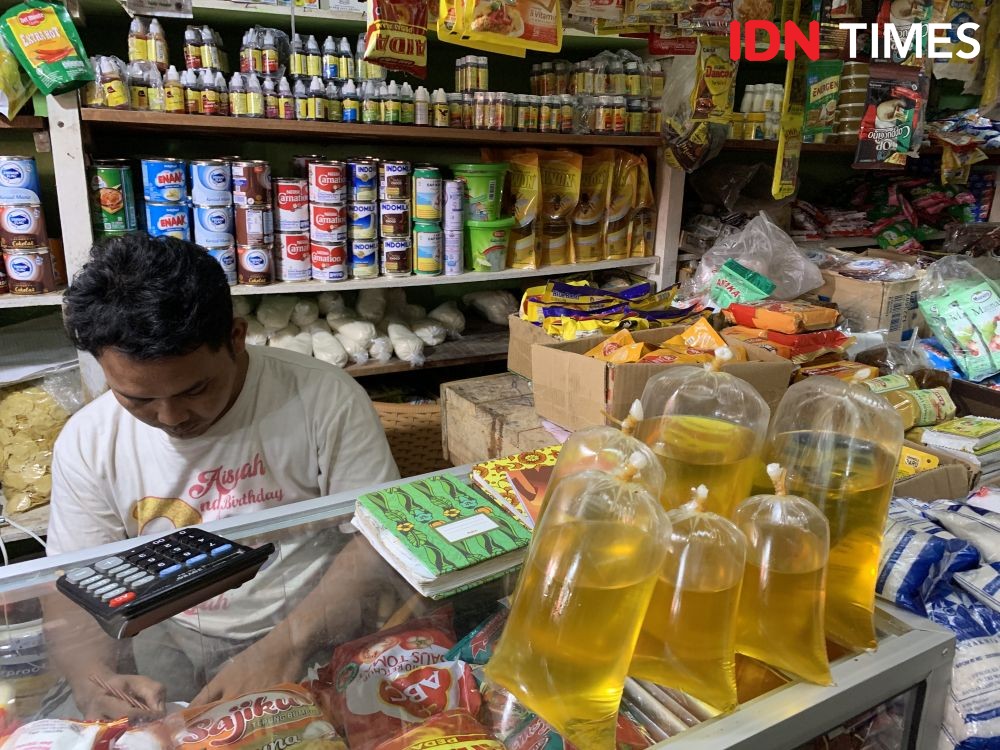 Kontroversi Belanja Minyak Goreng dengan Aplikasi di Banjarmasin
