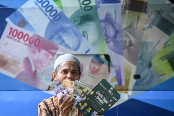 Hukum Tukar Uang Jelang Lebaran Menurut Islam