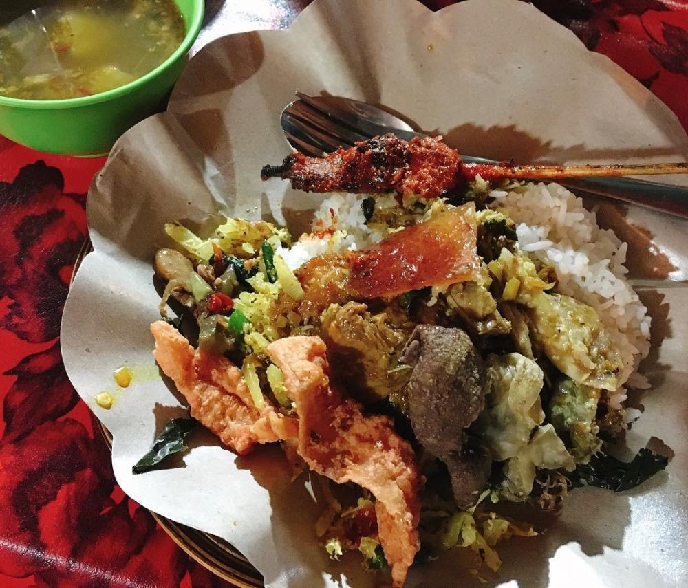 7 Tempat Makan Babi Guling Paling Favorit di Kuta