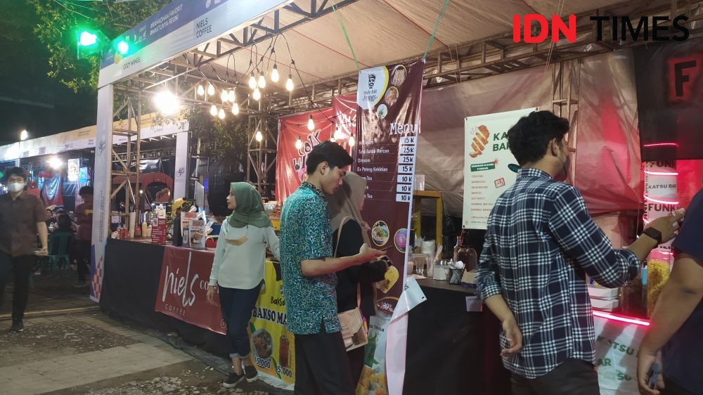 Berburu Kuliner Buka Puasa di Gedung Kesenian Makassar