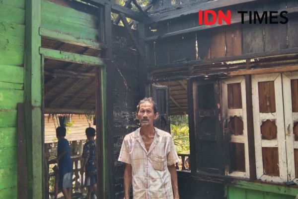 Rumah Sabtu Hangus Terbakar Diduga karena Arus Pendek Listrik