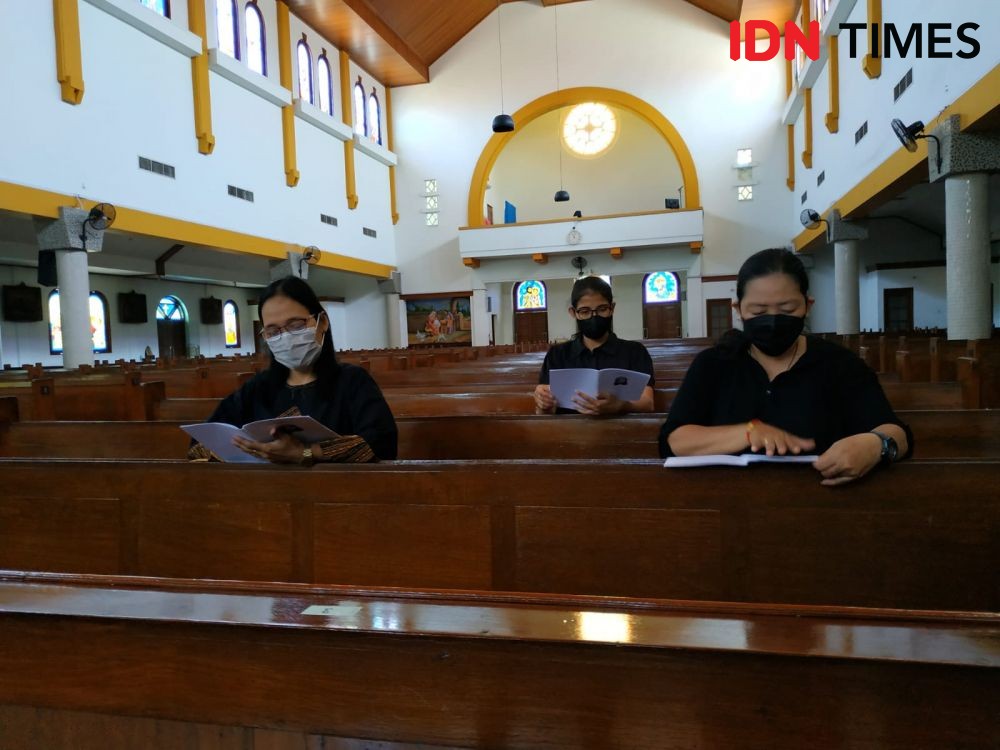 Setelah 2 Tahun, Umat Katolik Surabaya Rayakan Paskah dengan Tenang