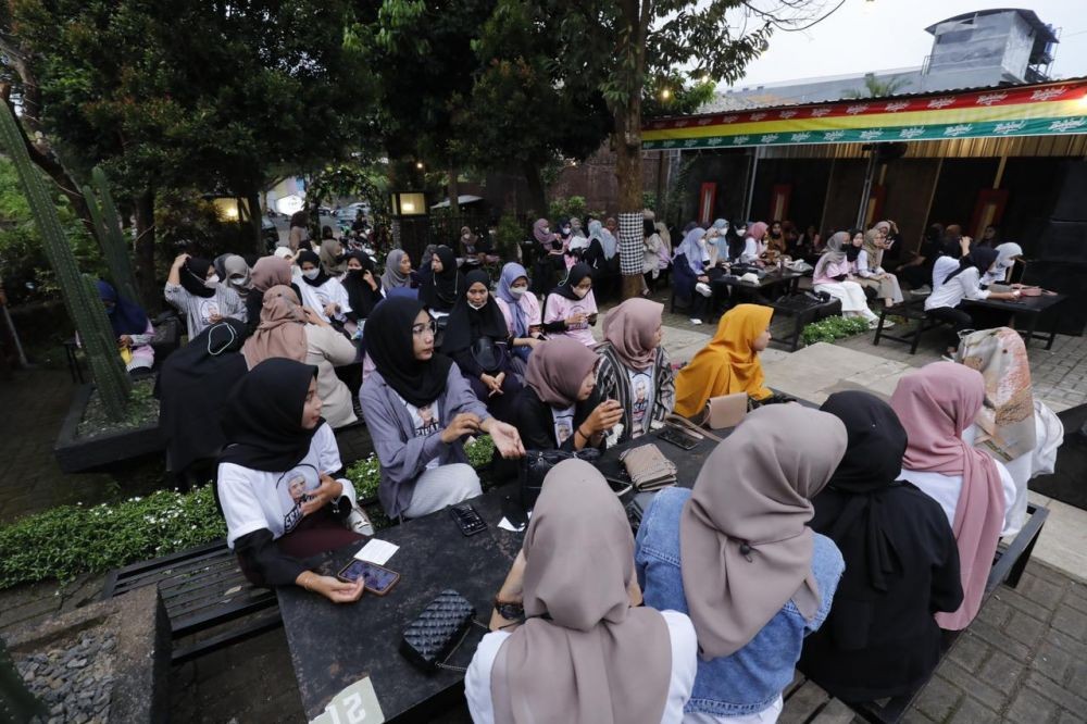 Sering Kajian, Banyak Pasutri Millennial di Jateng Kepincut Ikut Ibadah Umrah