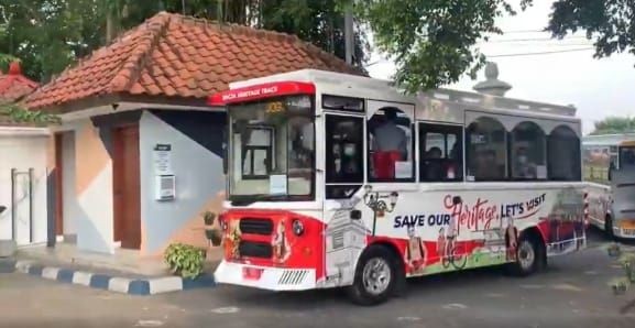 Bus Heritage Track Ajak Warga Keliling Jogja dan Belajar Sejarah   