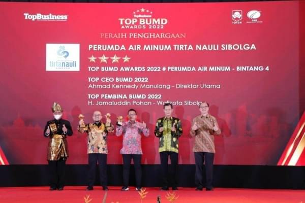 Tirta Nauli Jadi PDAM Terbaik Di Sumut Dan Raih TOP BUMD