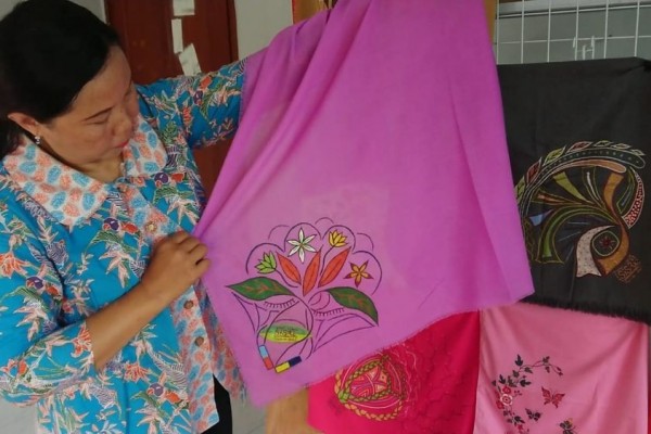 Kerudung Lukis Tusuk Gigi, Alternatif Fashion Hijab untuk Lebaran