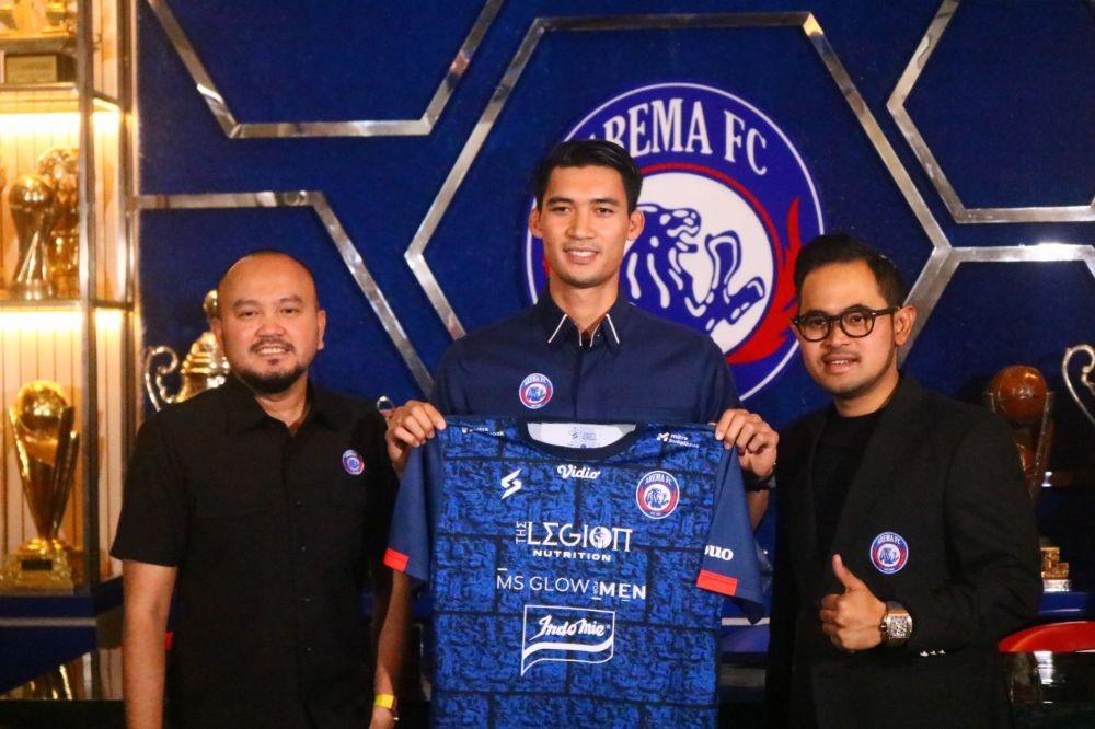 Arema FC Kenalkan Dua Pemain Baru  