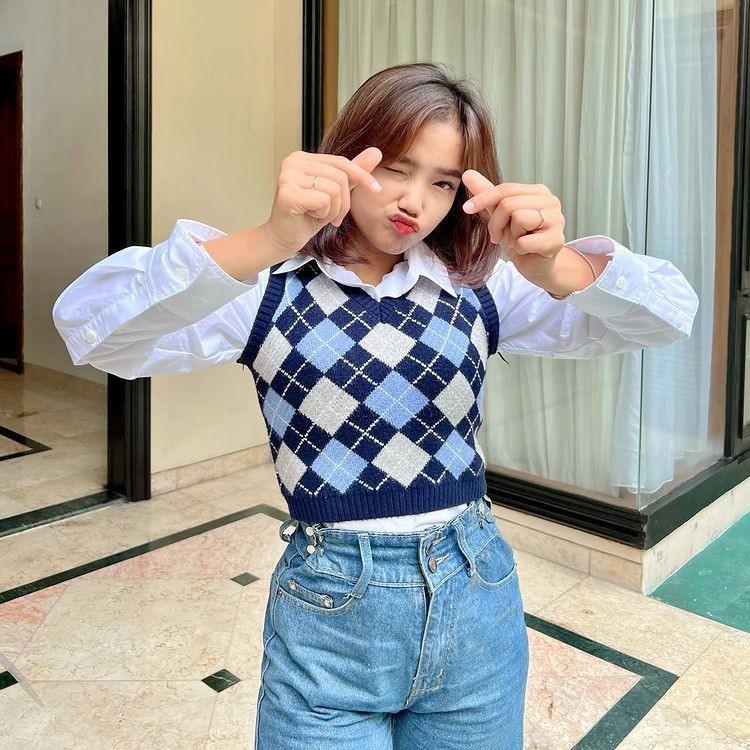 9 Inspirasi Padu Padan Vest buat Gaya yang Lebih Fashionable