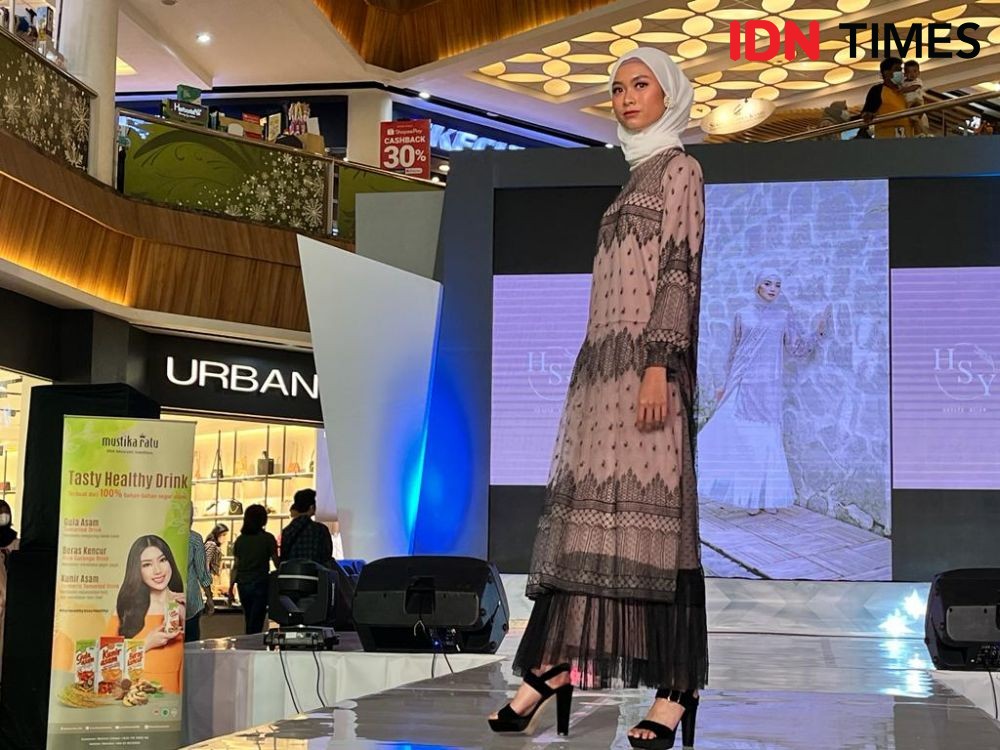 6 Inspirasi Busana Muslim Warna Pastel untuk Lebaran, Buat Silaturahmi