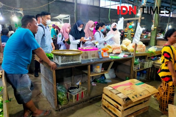 Pedagang di Muba Ketahuan Jual Mi Basah Mengandung Formalin