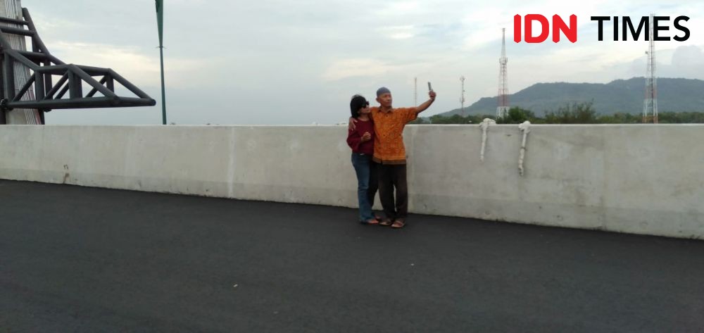 Dibuka Sementara, Jembatan Kretek 2 Bikin Warga Penasaran