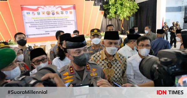 Irjen Teddy Minahasa Dimutasi Jadi Pelayan Markas