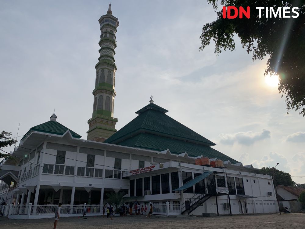 Perantau Bahagia Bisa Salat Idul Fitri di Masjid Agung Al-Furqon