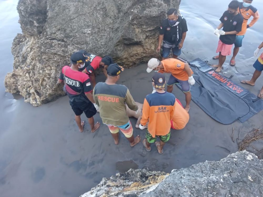 Wisatawan Temukan Sosok Mayat Laki-laki di Pantai Parangtritis 