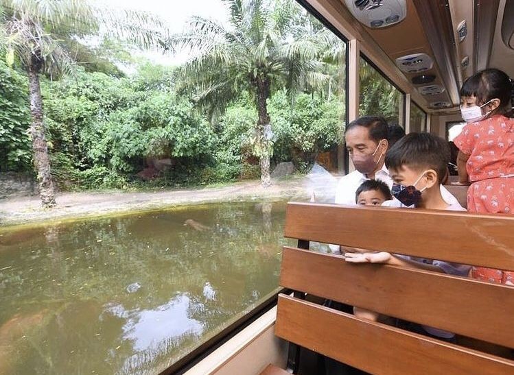 10 Potret Presiden Jokowi Ajak Cucu Liburan ke Bali, Seru Pol!
