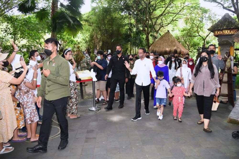 Dari Yogyakarta, Jokowi Lanjutkan Lebaran di Bali Bersama Cucu-Cucu