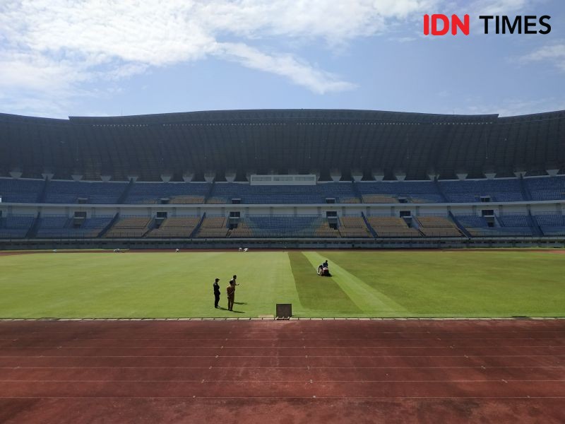 Yana Mulyana Beberkan Rumitnya Pengelolaan Stadion GBLA Bandung