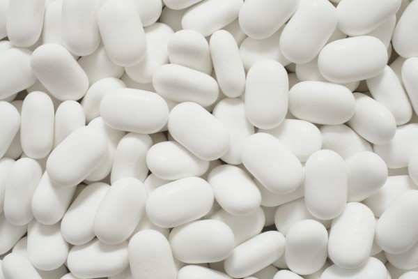 Amiodarone: Manfaat, Peringatan, Interaksi, Dosis, dan Efek Samping