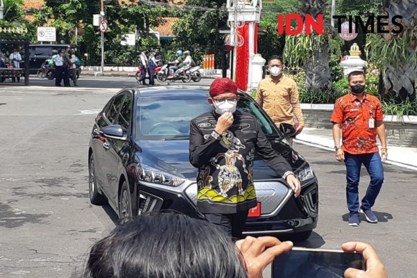 Inpres Mobil Listrik, Bupati Sumenep Sudah Pakai 1 Tahun