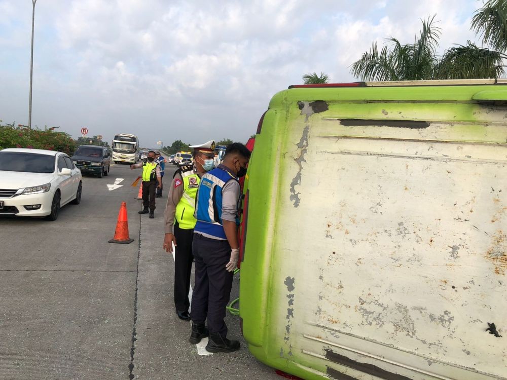 Sopir Bus yang Kecelakaan di Tol Mojokerto Tak Punya SIM