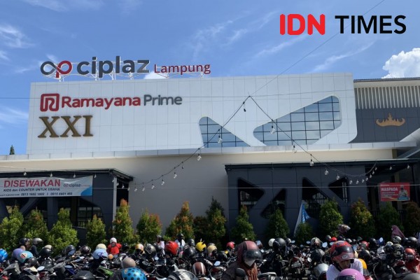 15 Potret Ciplaz Lampung, Mal Favorit Keluarga Banyak Merchant